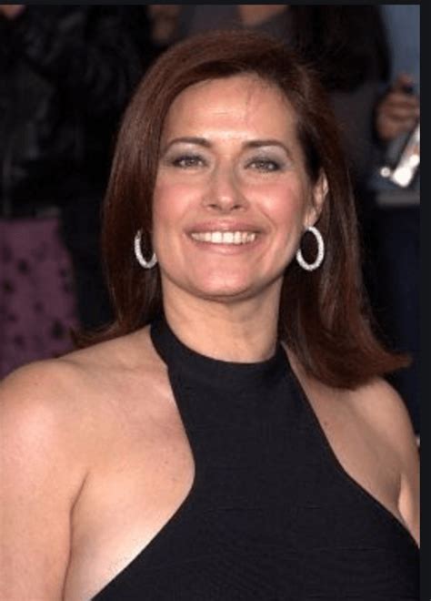 Lorraine Bracco Height, Weight, Age, Affairs, Wiki & Facts - Stars Fact