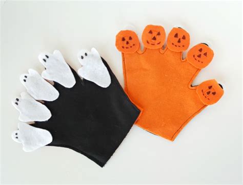 How to Make a Reversible Felt Glove for Halloween Fingerplays » Preschool Toolkit