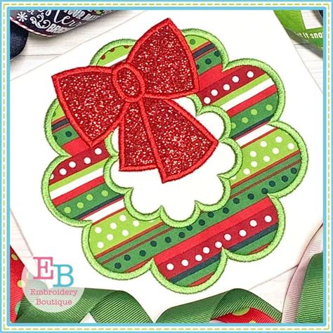 Christmas Wreath Applique Design | Christmas applique, Christmas sewing, Handmade christmas