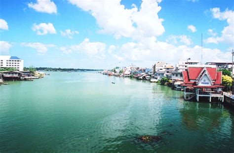 Tapi River, Thailand