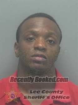 Recent Booking / Mugshot for CURTIS WRIGHT in Lee County, Florida