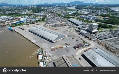 Kuching Malaysia June 2024 Senari Port Pending Terminal Port — Stock Editorial Photo © juliuscwt ...