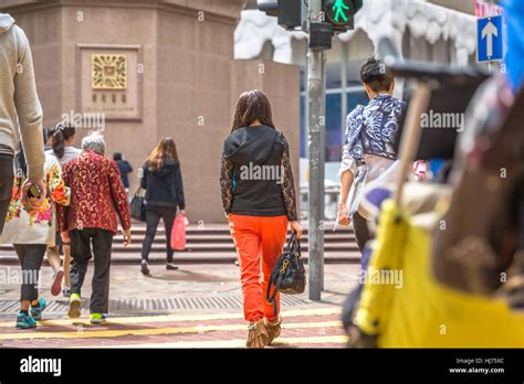 Times Square shopping Stock Photo - Alamy