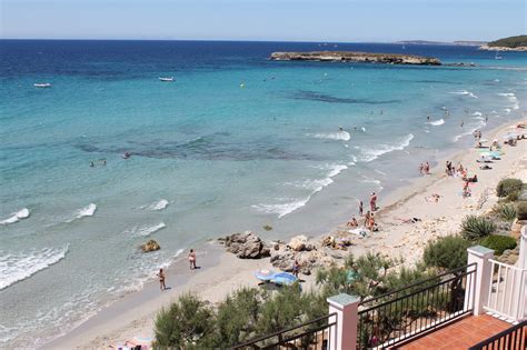 Sant Tomàs - Badeort mit langem Strand - Menorca Reisen: Infos für den Urlaub auf Menorca