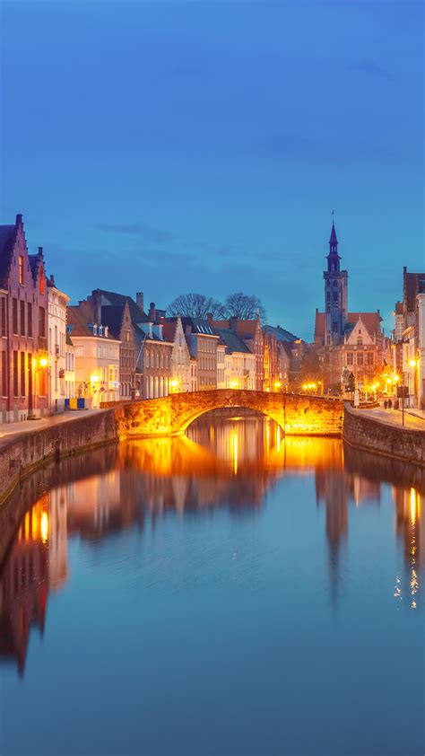 Night cityscape with views of Spiegelrei and Jan van Eyckplein in Bruges, Belgium | Windows ...