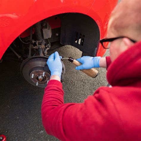 Demystifying Car Brake Repair: A Look At The Basics - Tedious Repairs