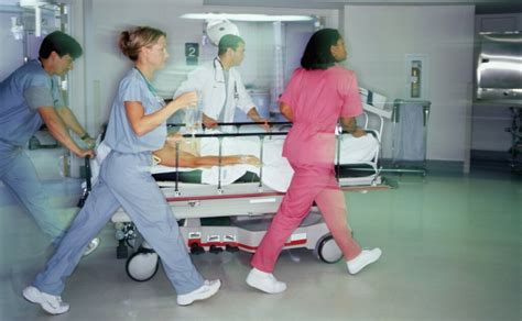 Emergency Nursing Challenges - How ER Nurses Work | HowStuffWorks