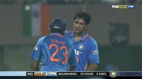 Ms Dhoni 75(69)* vs England 2011 | India vs England 2011 - YouTube