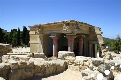 Crete: The Minoan Palace of Knossos - Greeka.com Blog