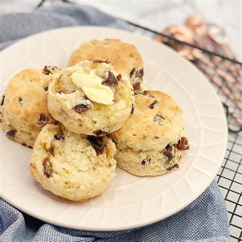 Easy Date Scones · Chef Not Required... | Recipe | Date scones, Scones ...