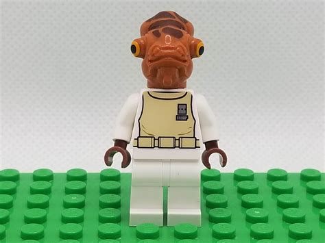 Admiral Ackbar Lego