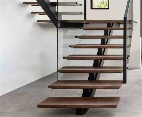 Design of Cantilever Stairs - Structville