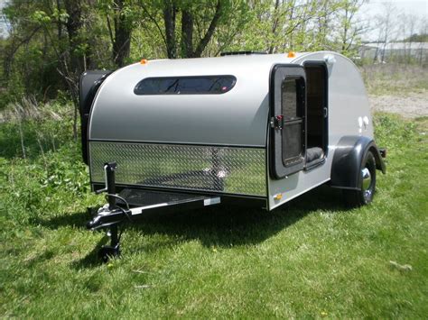 Explore the Little Guy Mini Max | Teardrop camper trailer, Small camper ...