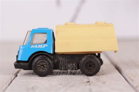 Vintage Mechanical Metal Truck Toy Farm Truck МИР - Etsy