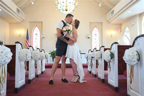 Traditional Wedding Ceremony in Las Vegas | A Special Memory Chapel