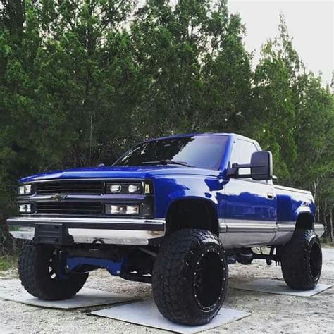 Lifted chevy trucks, Chevy trucks, Custom chevy trucks