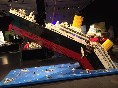 'LEGO komt in tweede helft van 2021 met de Titanic en tweede stadion' · BrickTastic