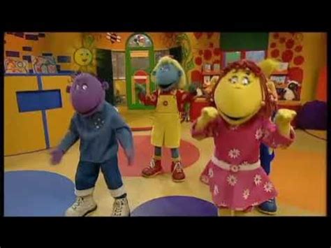 Tweenies Songs - Old MacDonald Had A Farm - YouTube