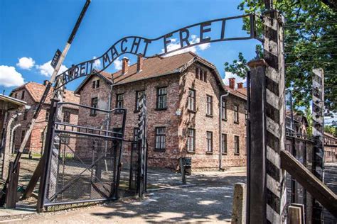 Auschwitz Ticket and Full-Day Tour from Krakow | GetYourGuide