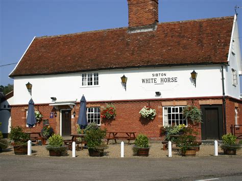 Sibiton White Horse Inn, Saxmundham I Suffolk I Stay in a Pub