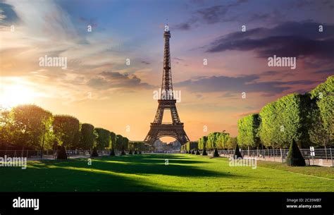 Sunrise and Eiffel Tower Stock Photo - Alamy