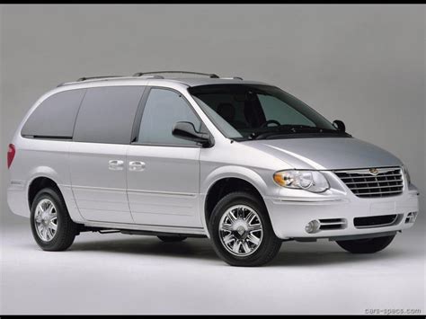 2005 Chrysler Town and Country Minivan Specifications, Pictures, Prices