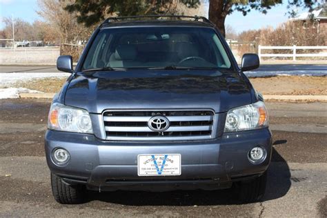 2004 Toyota Highlander Limited | Victory Motors of Colorado