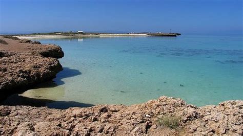 Lake Assal, Crater Lake in Djibouti (with Map & Photos)