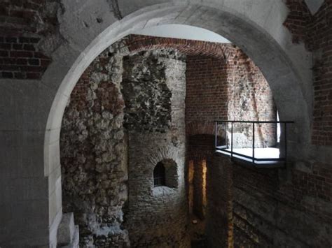 Interior del castillo - Picture of Wawel Royal Castle, Krakow - TripAdvisor