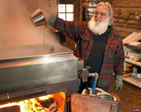 Making maple syrup - the traditional way - BBC News