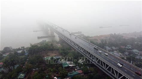 Organization of streaming traffic on the 2nd floor of the Thang Long Bridge to serve the ...