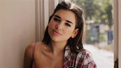 Dua Lipa Sexy Photos