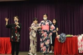 Kimono Demonstration at Jit Sin Independent High School | Consulate ...