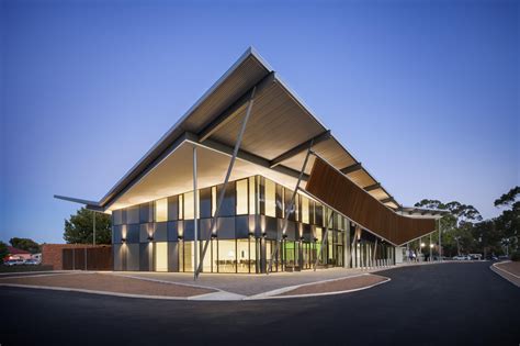 Thebarton Community Centre / MPH Architects | ArchDaily