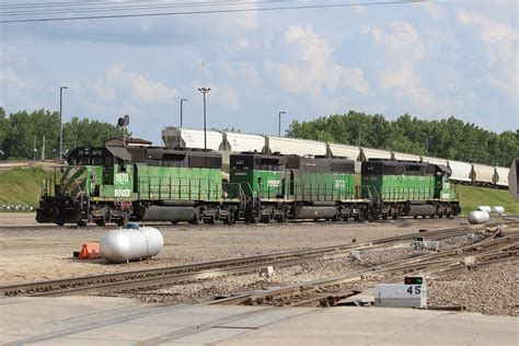 The Perfect Trio! | BNSF 1670, BNSF 302, & BNSF 1790 sit jus… | Flickr