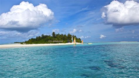 Download wallpaper 3840x2160 maldives, beach, tropical, sea, sand, palm ...