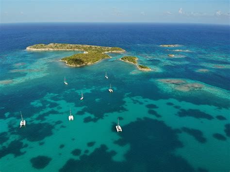 Great Bird Island, Antigua – Flora Sailing