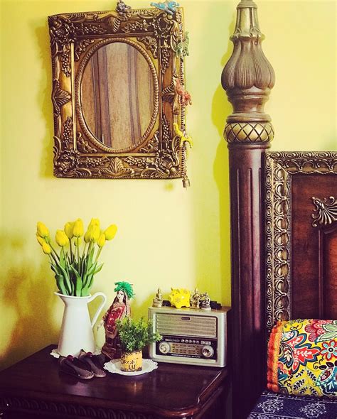 #bedroom #decor #home #vintageradio | Decor, Home decor, Vintage radio