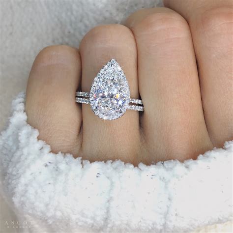 3 Carat Pear Shaped Diamonds | Nov 2024 Guide