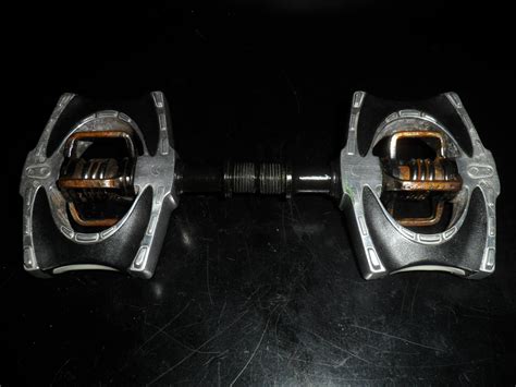 How to Rebuild Crank Brothers Acid Clipless Bicycle Pedals : 4 Steps - Instructables