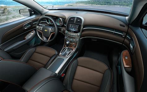 Quick Look: The 2013 Chevrolet Malibu's Interior, MyLink Voice ...