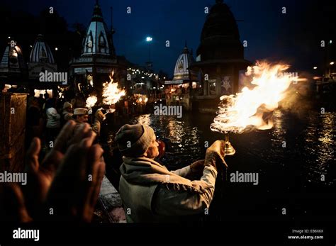 Ganga Aarti ceremony, Haridwar Ganges river, Uttaranchal, India Stock ...