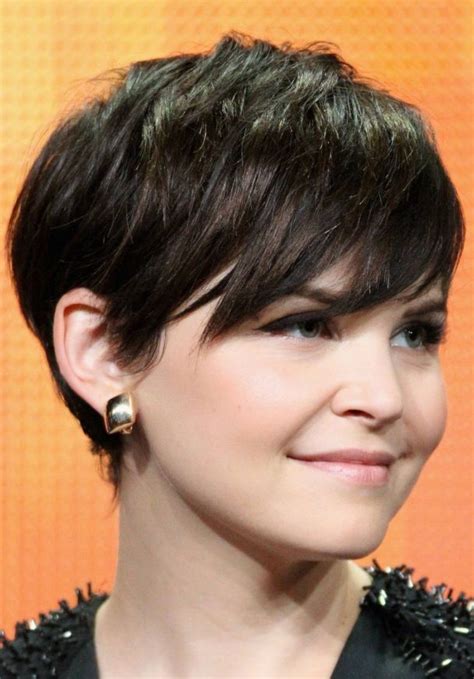 Top 10 Pixie Hairstyles For Round Faces