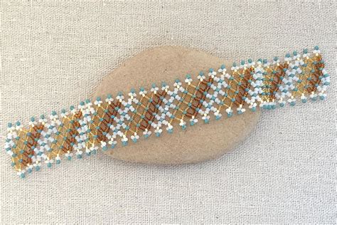 Free Horizontal Netting Beaded Bracelet Pattern