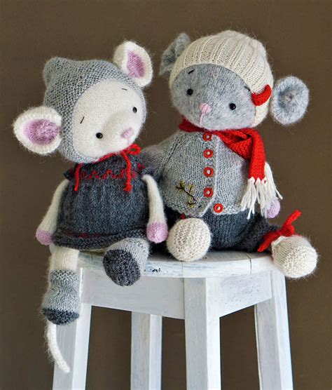 Knitting Christmas Mouse Family Pattern / Knitted Toys