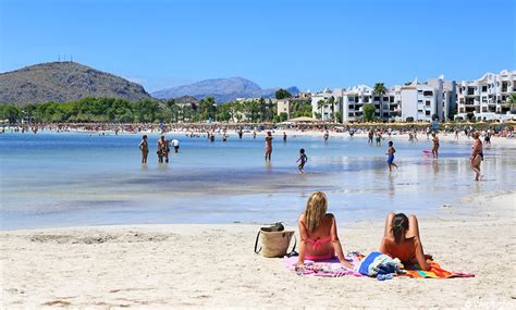 Port d'Alcudia Beach - very family friendly | Mallorca Beaches