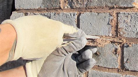 Pointing Brickwork | How to Point Brickwork and Renewing Mortar Joints | DIY Doctor
