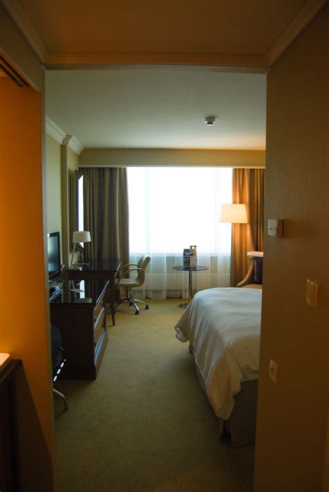 Warsaw Marriott Hotel Review — Breezing Through