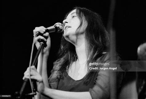 Christina 'Licorice' McKechnie of the Incredible String Band performs... News Photo - Getty Images