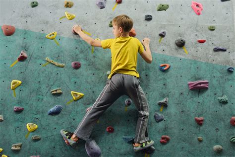 The Best Indoor Rock Climbing Gyms for Kids in NYC – New York Family